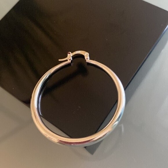 NEW 925 Sterling SILVER Hoop Earring 1.5" MSRP: $129 - Picture 4 of 4